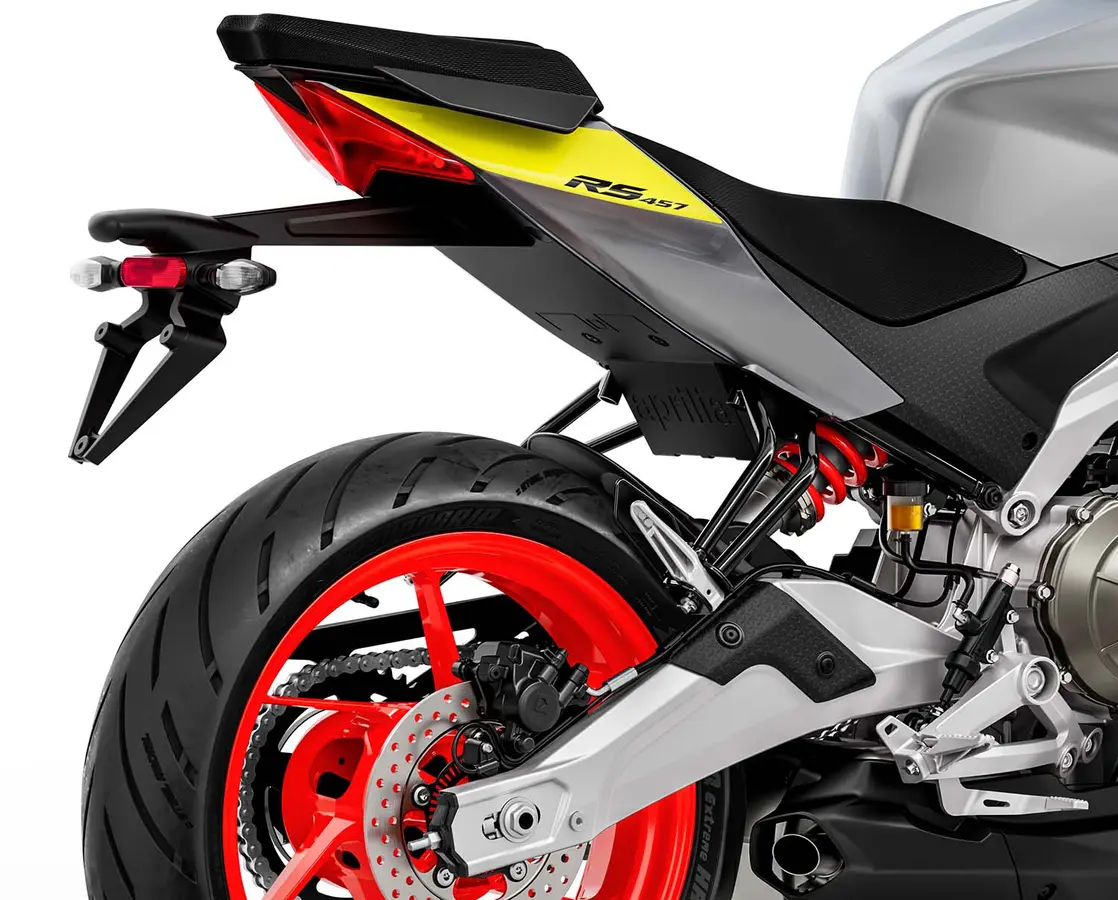 Colín de Aprilia RS 457