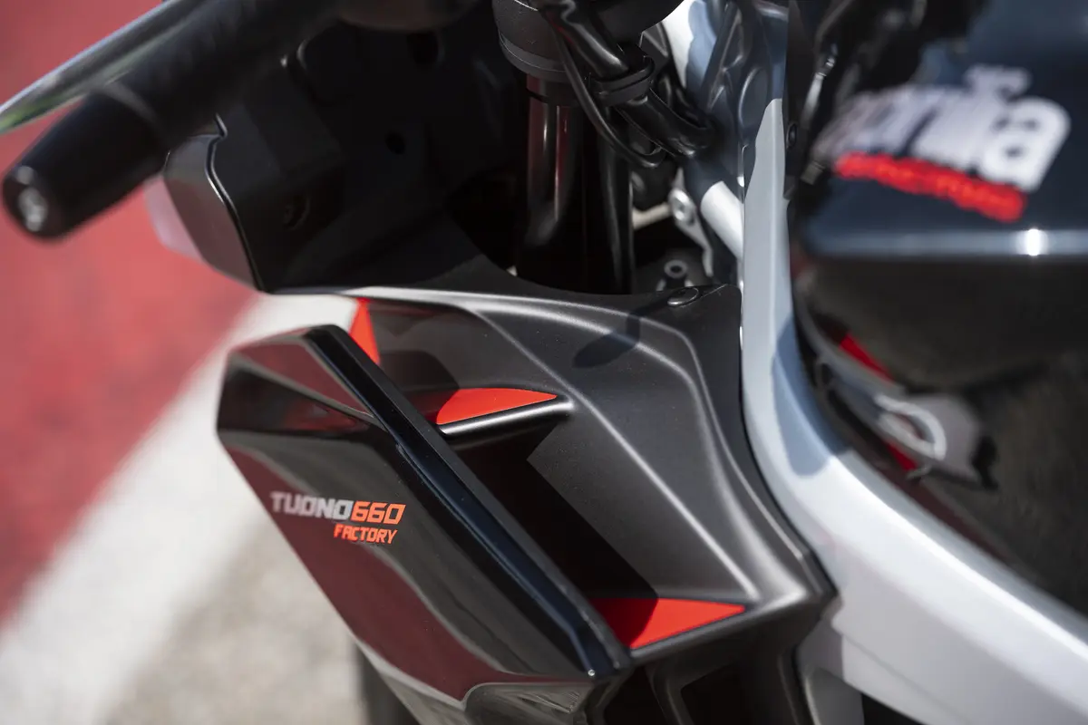 Suspensión Öhlins de Aprilia Tuono 660